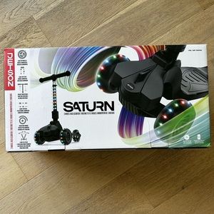 Jetson Saturn 3 Wheel Kick Scooter